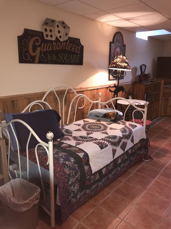 Clover Hill Farm & Country Inn Williamstown Bagian luar foto